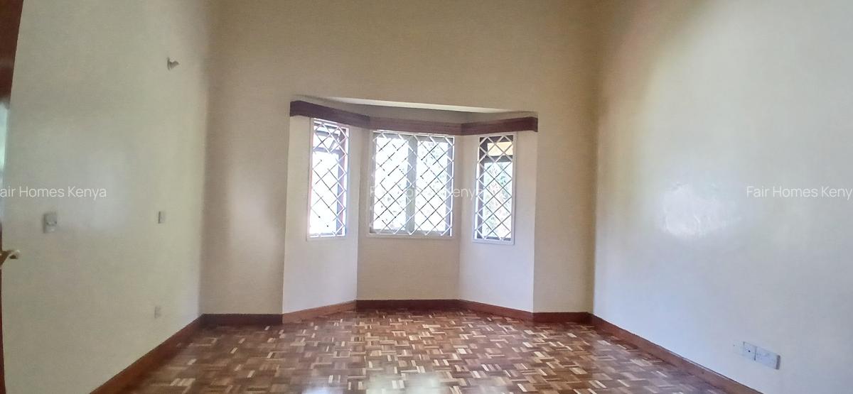 4 Bed Townhouse with En Suite at Gitanga Road - 16