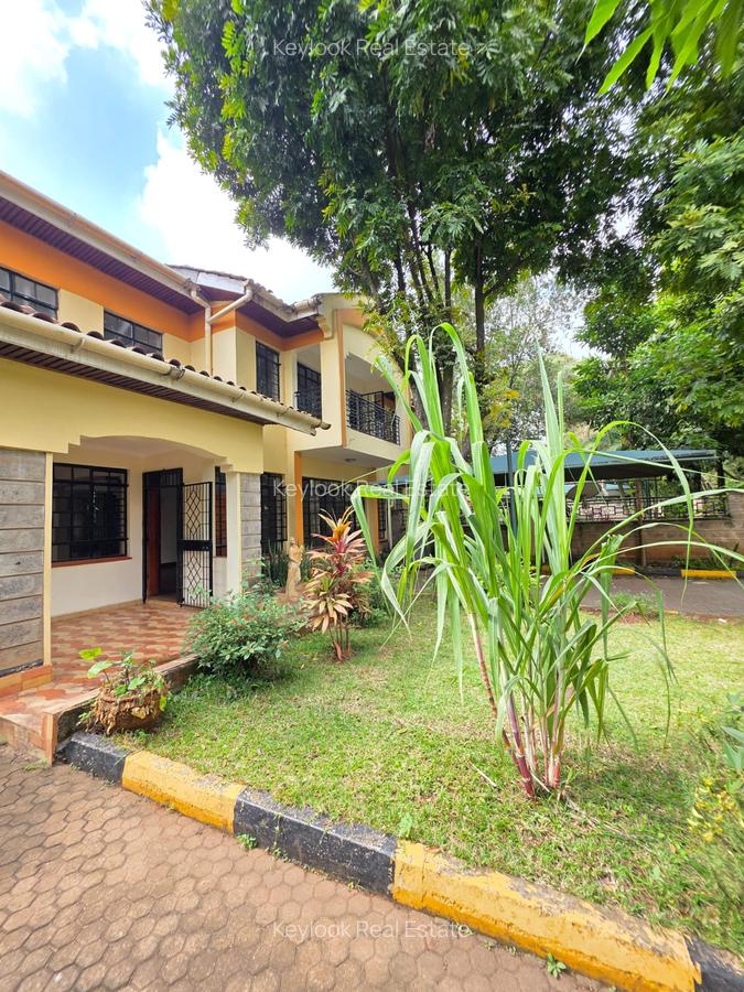 4 Bed Townhouse with En Suite at Lavington - 2