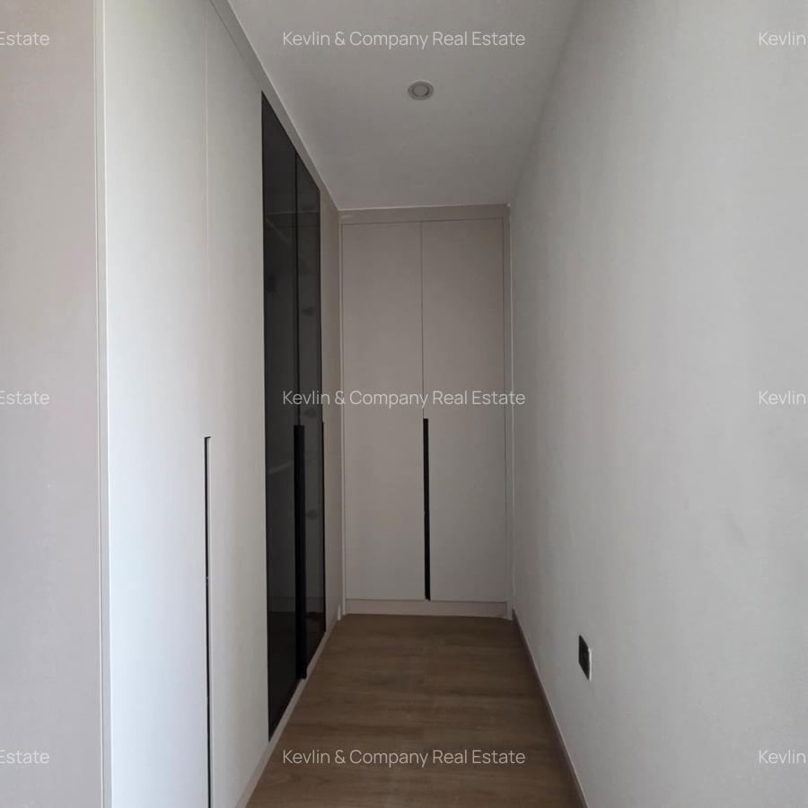 3 Bed Apartment with En Suite in Riverside - 18