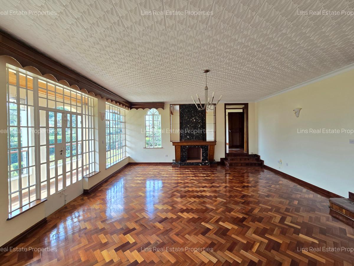 5 Bed House with En Suite in Runda - 20