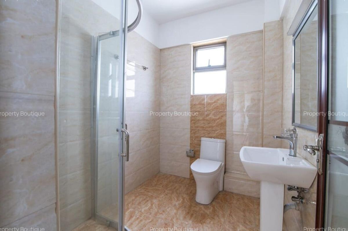 1 Bed Apartment with En Suite at Mugoiri Road - 8