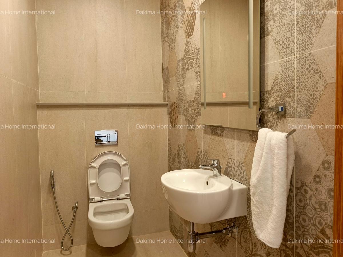 Furnished 2 Bed Apartment with En Suite in Parklands - 10