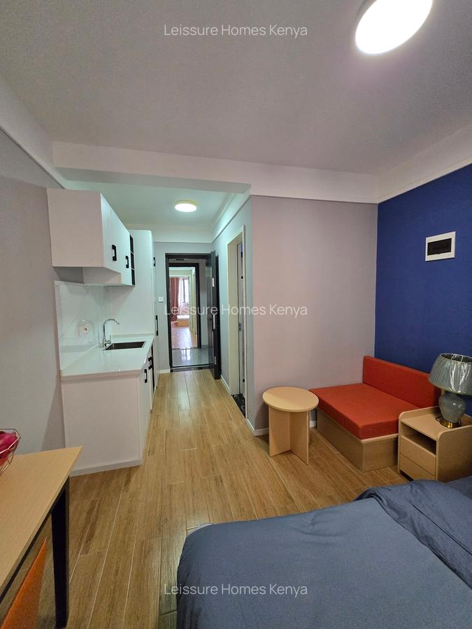 Studio Apartment with Swimming Pool at Wanyee Road - 1