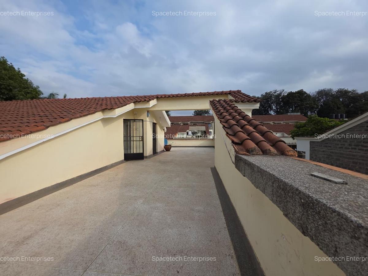 4 Bed Townhouse with En Suite in Westlands Area - 6