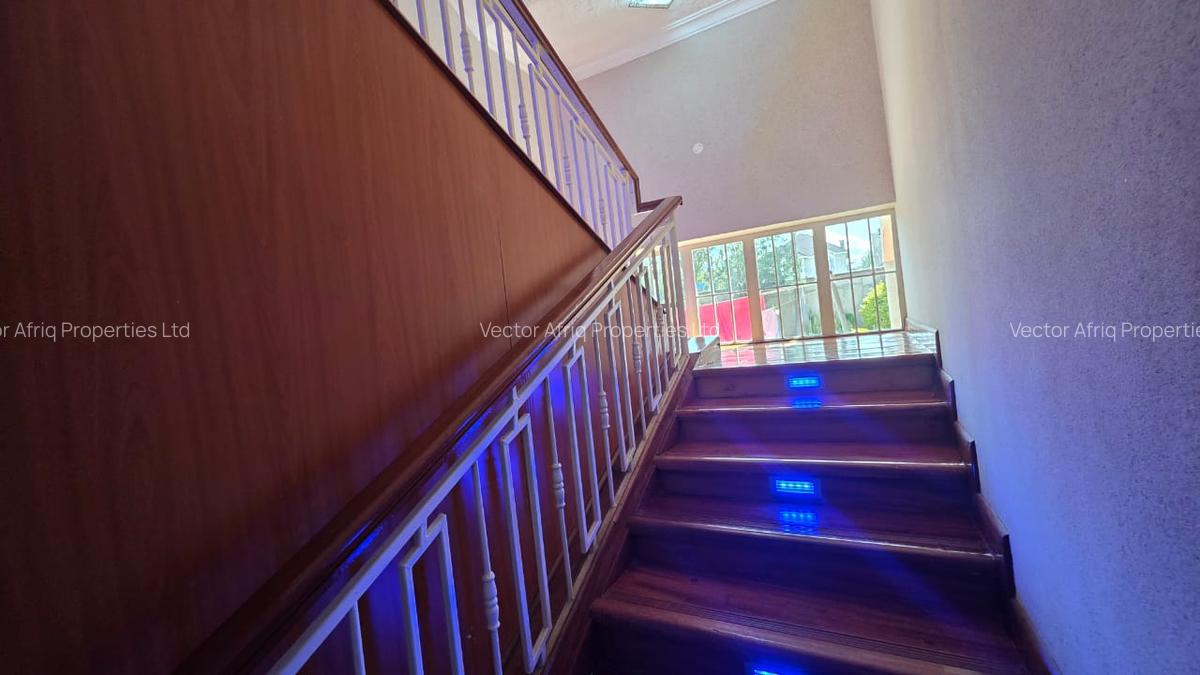 5 Bed Townhouse with En Suite in Kitengela - 15