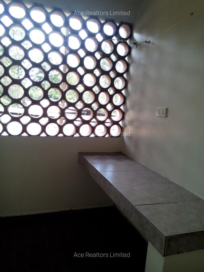 3 Bed Apartment with En Suite at Kilimani - 7