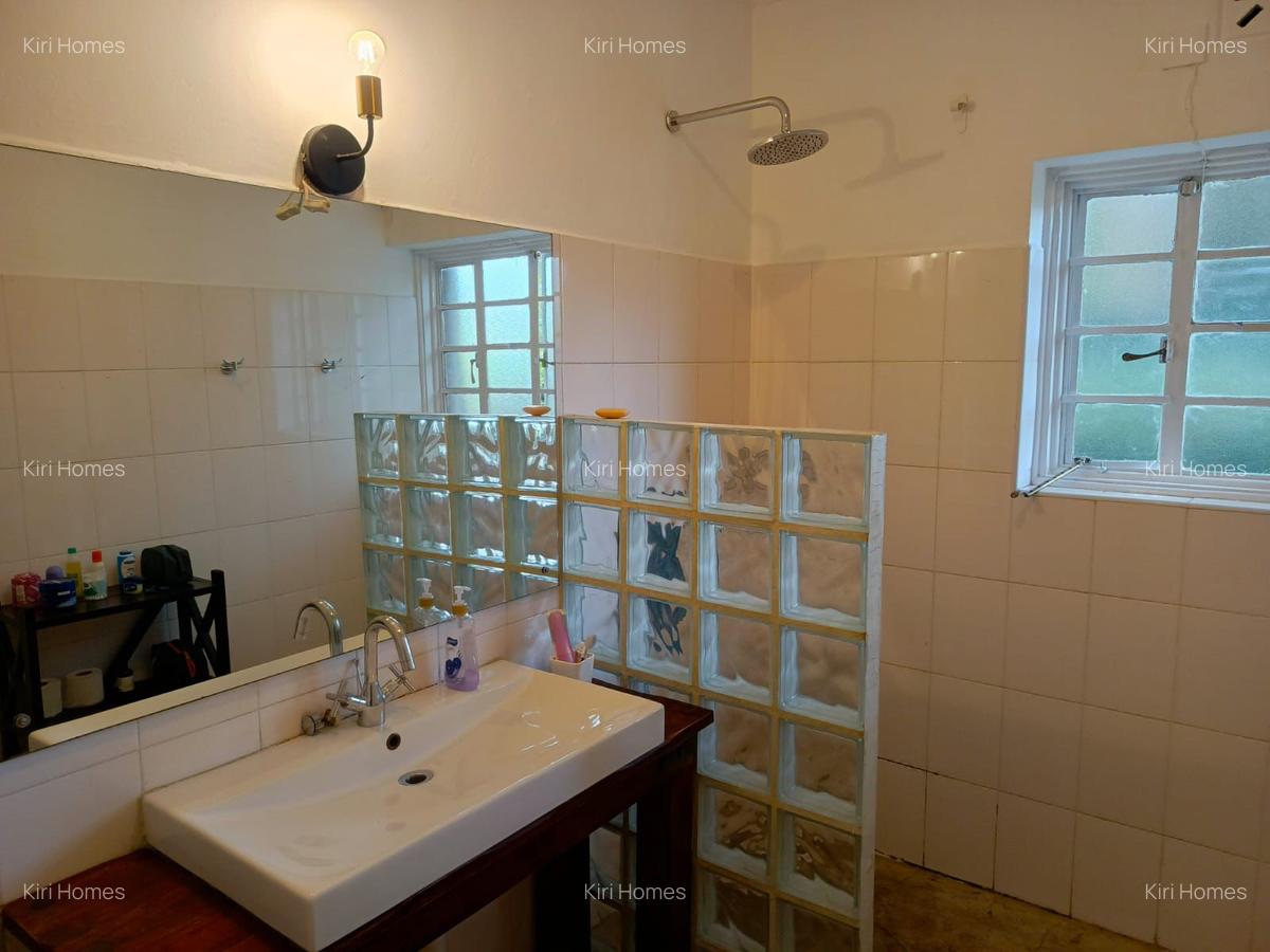 4 Bed Townhouse with En Suite in Muthaiga - 11