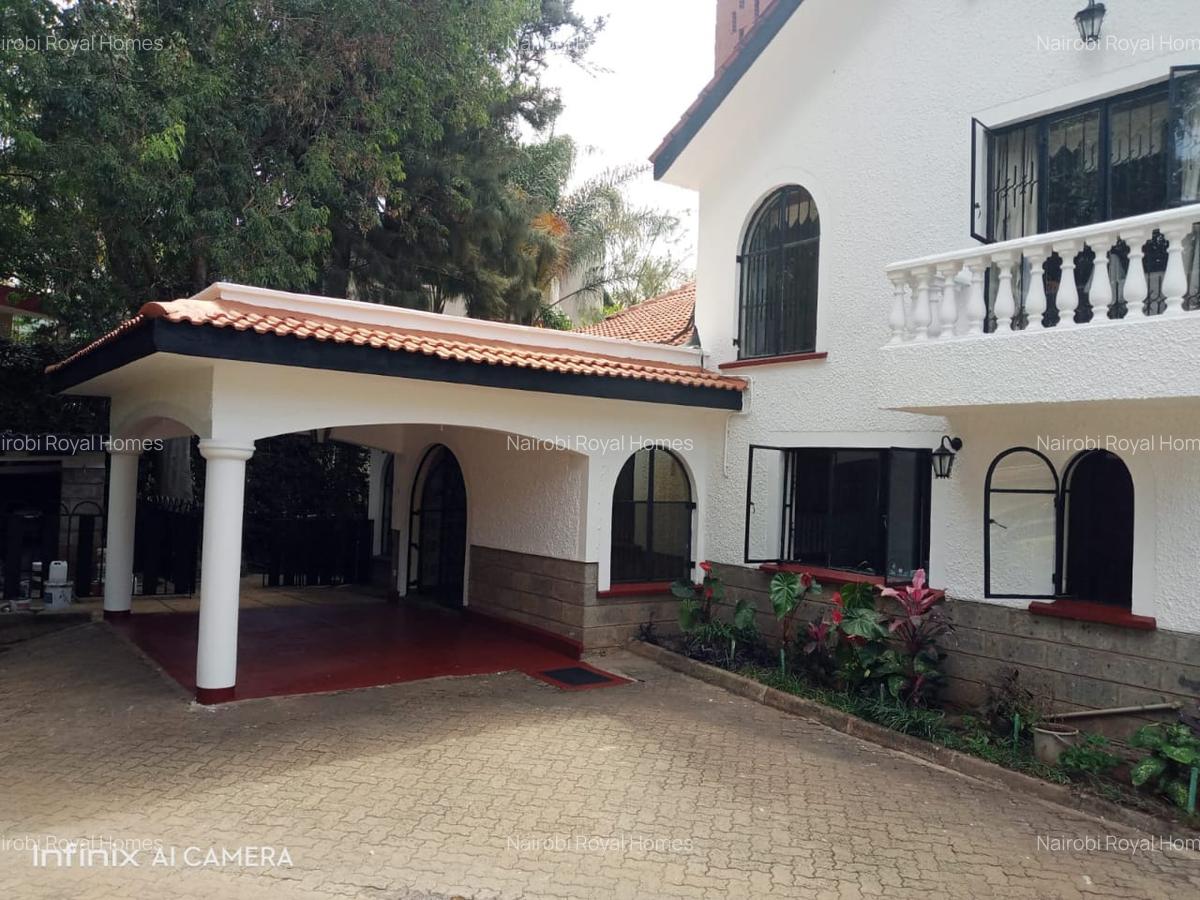 5 Bed House with En Suite at Nyari Road - 14