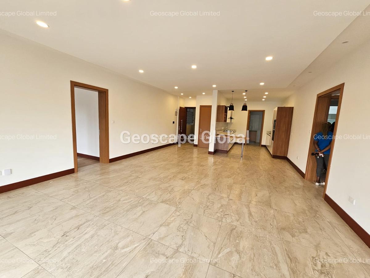 Furnished 3 Bed Apartment with En Suite in Parklands - 8
