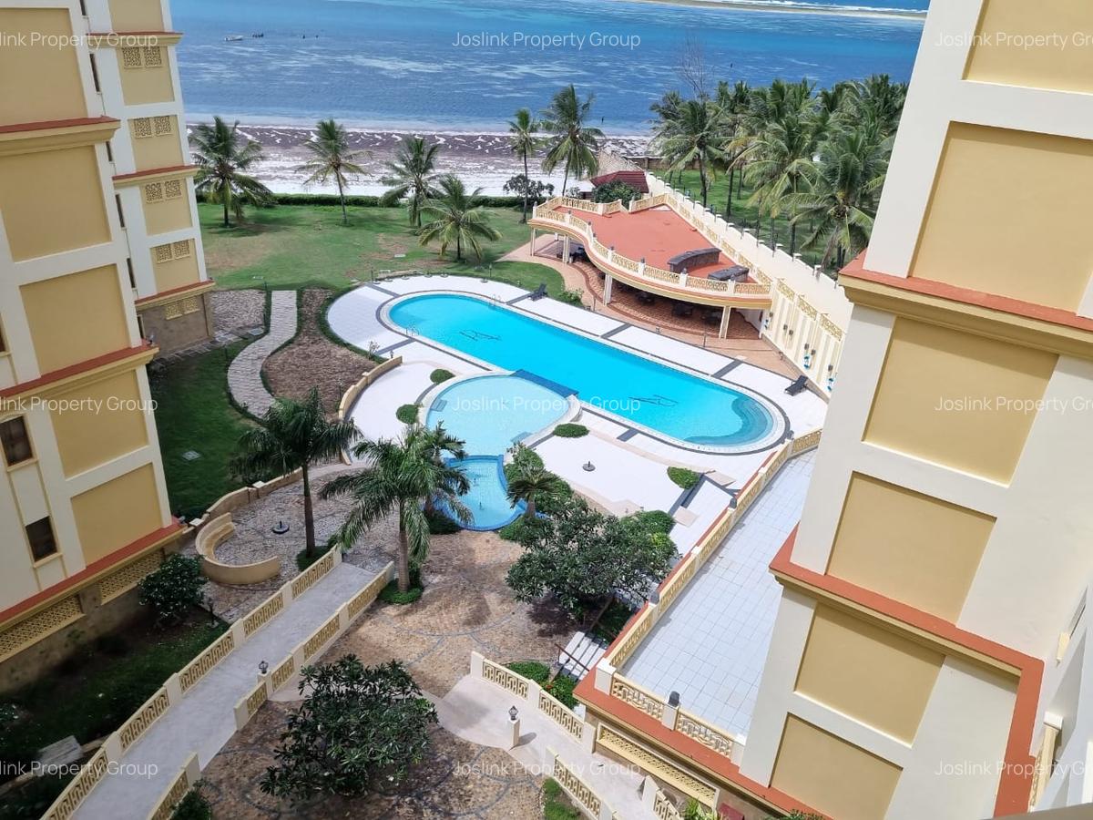 4 Bed Apartment with En Suite in Nyali Area - 1
