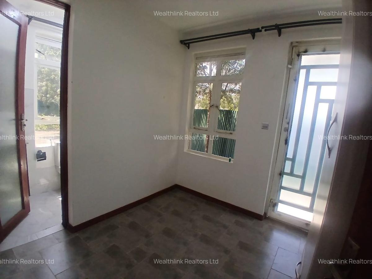 4 Bed Townhouse with En Suite at Karen - 6