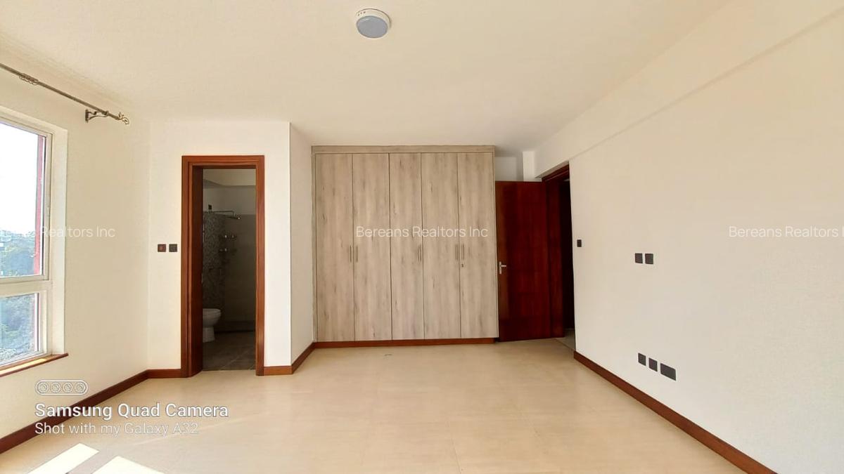 4 Bed Apartment with En Suite in General Mathenge - 4