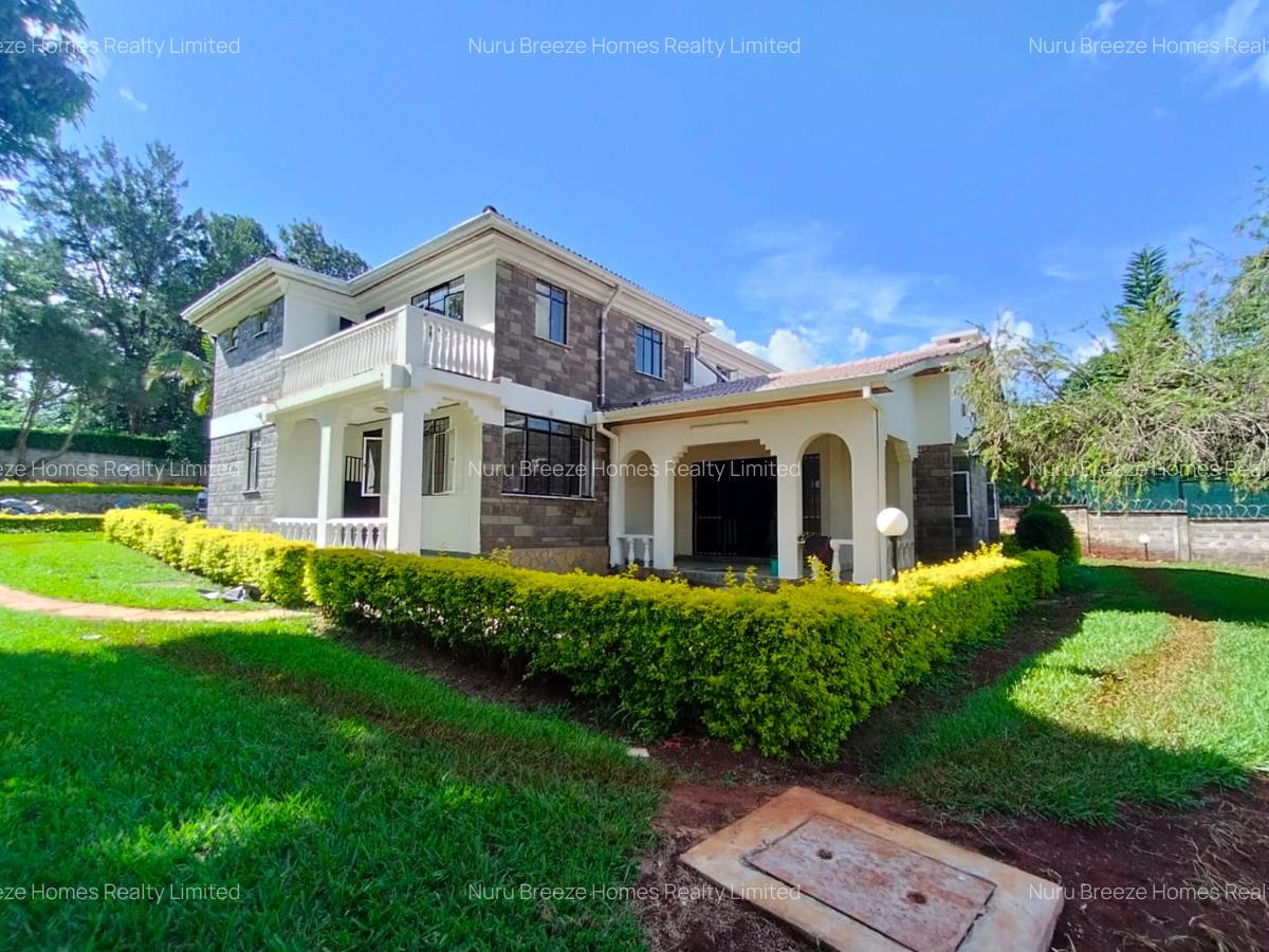 5 Bed House with En Suite in Runda - 1