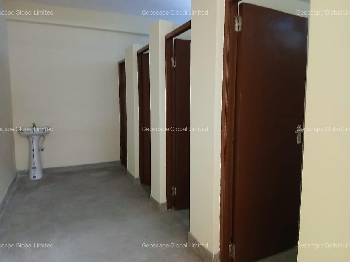11,497 ft² Warehouse with Fibre Internet in Industrial Area - 6