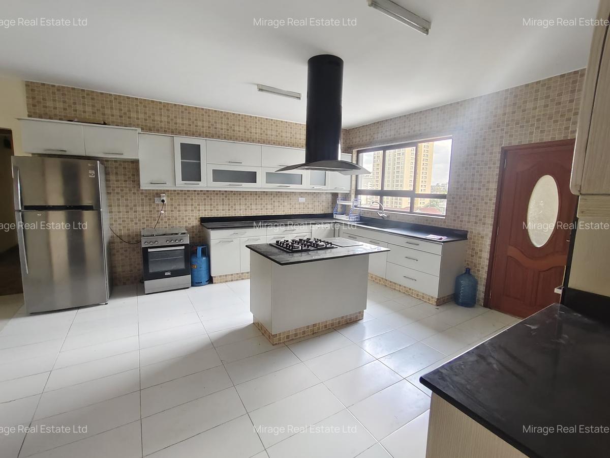 3 Bed Apartment with En Suite in Kilimani - 1