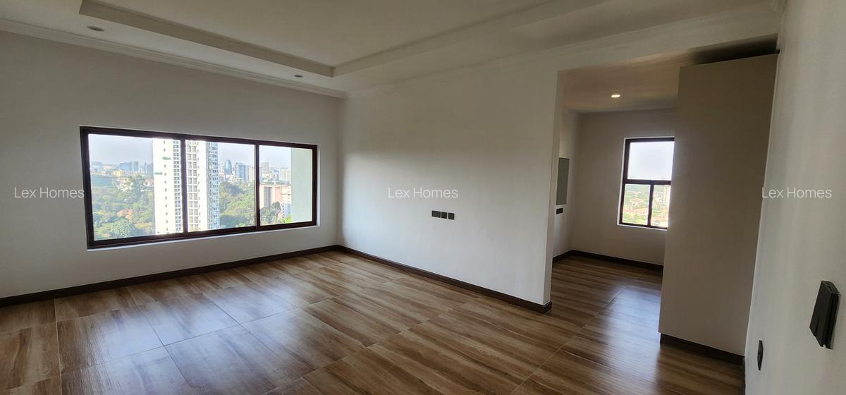 3 Bed Apartment with En Suite at Mandela Road - 11