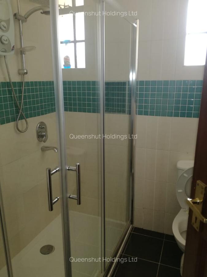 5 Bed House with En Suite in Kitisuru - 11