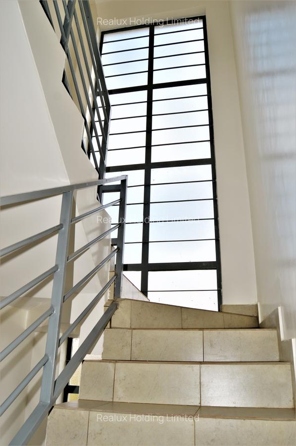 4 Bed Townhouse with En Suite in Kikuyu Town - 19