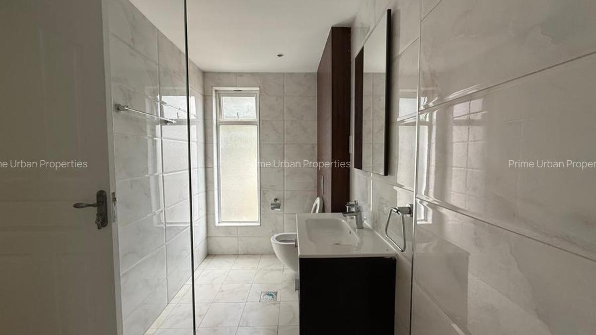 2 Bed Apartment with En Suite in Westlands Area - 5