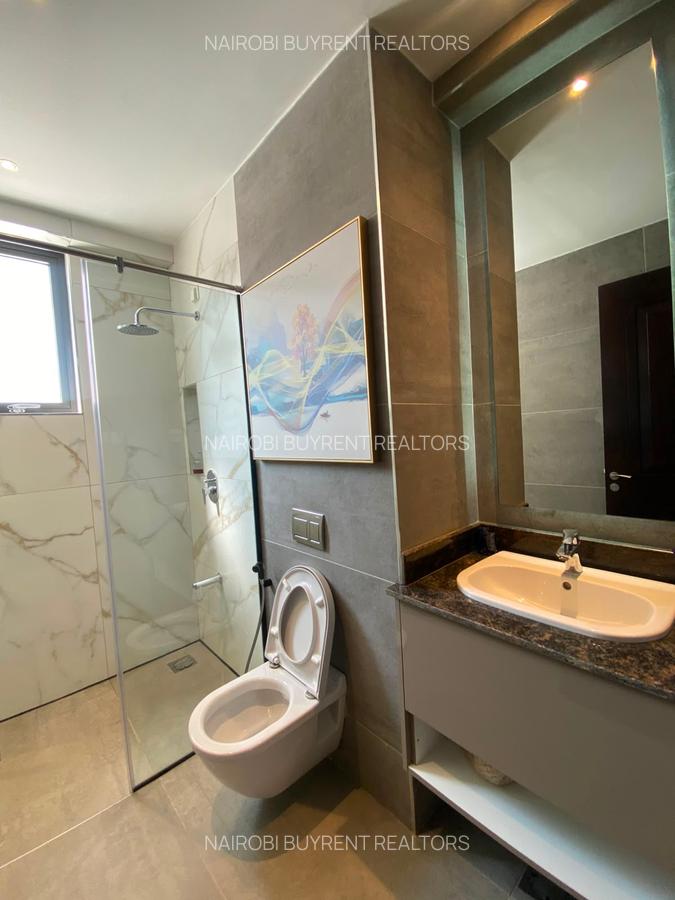 3 Bed Apartment with En Suite in Riverside - 6