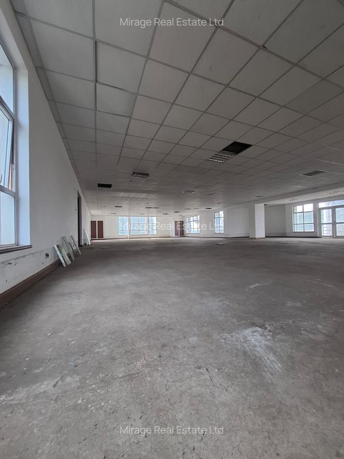 5,000 m² Office with Service Charge Included in Westlands Area - 9