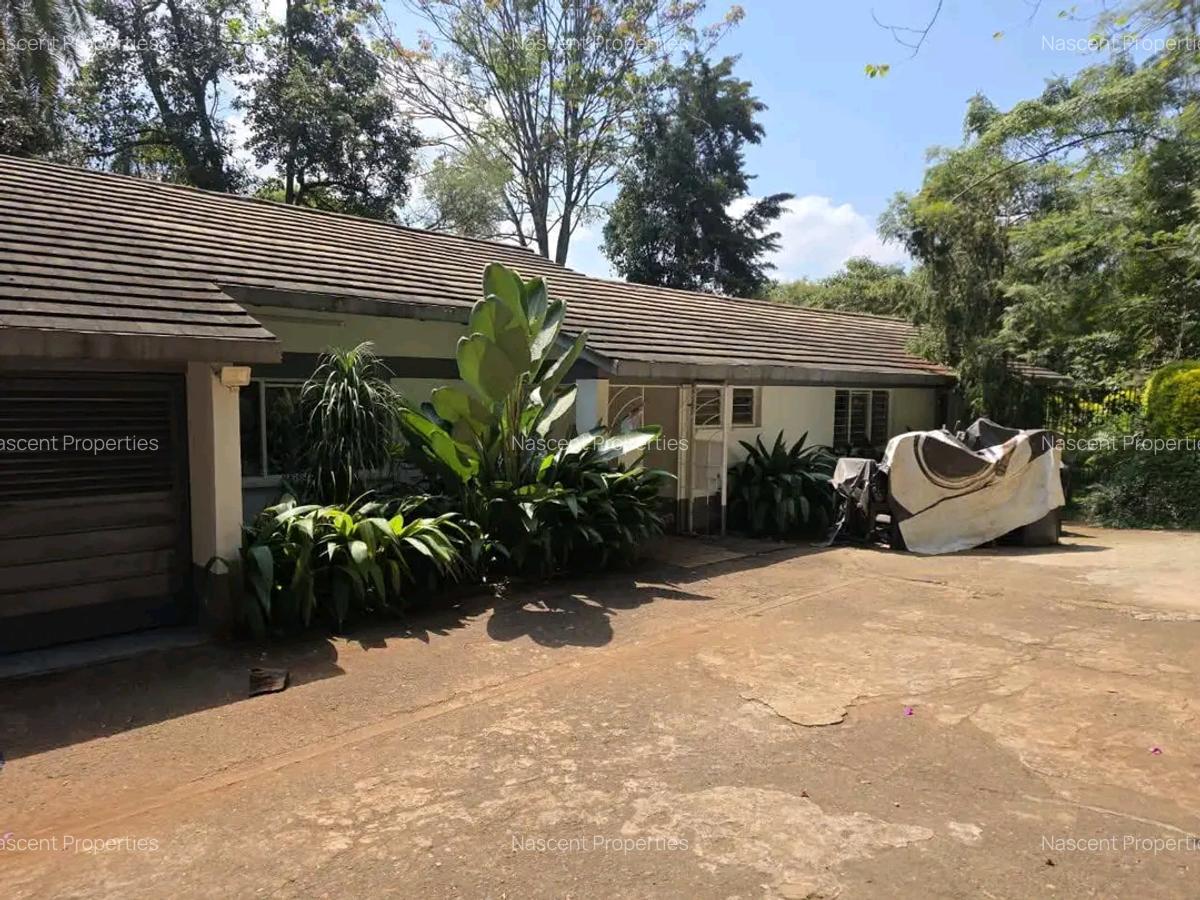 4 Bed House with En Suite at Loresho - 15