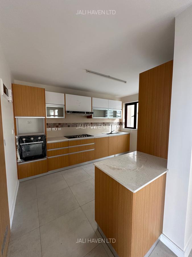 4 Bed Villa with En Suite in Langata - 4
