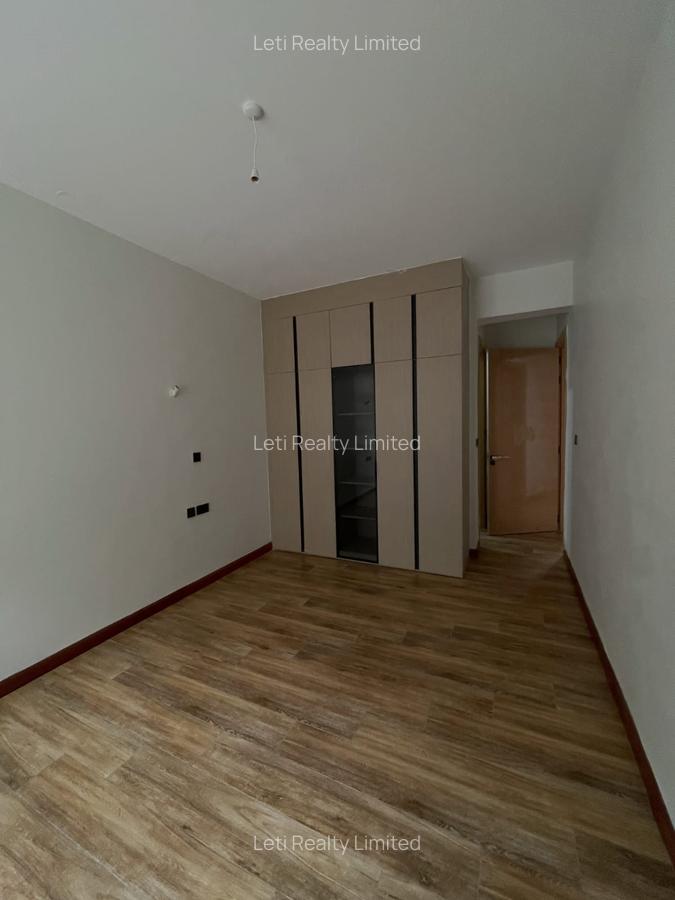 6 Bed Townhouse with En Suite in Lavington - 10