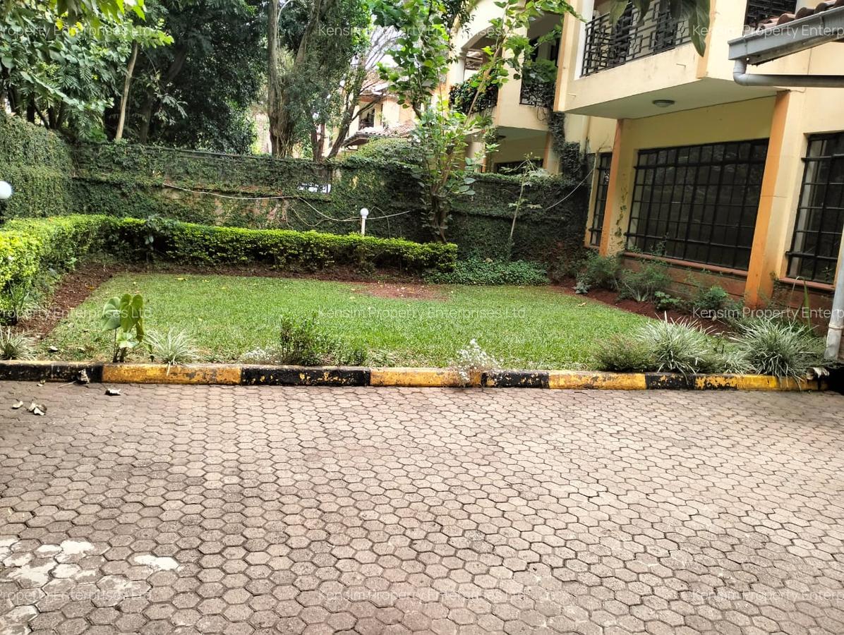 4 Bed Townhouse with En Suite in Lavington - 1