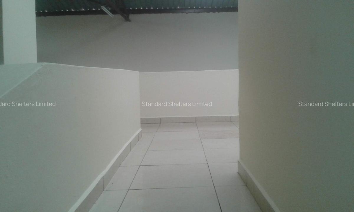 6,950 ft² Warehouse with Service Charge Included in Industrial Area - 16