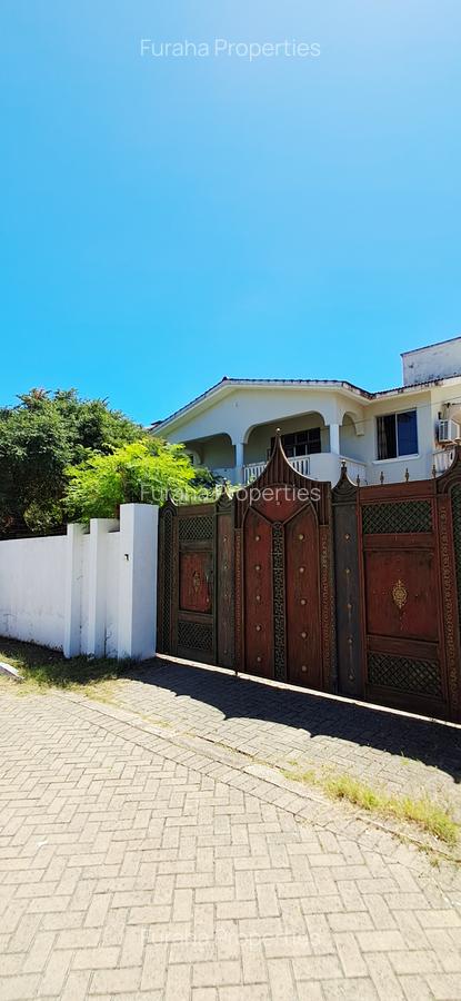 5 Bed House with En Suite at Nyali - 10