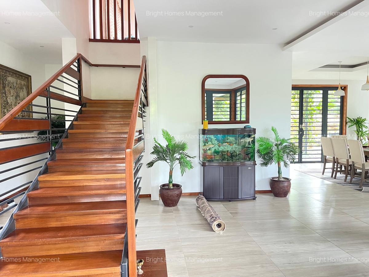 3 Bed House with En Suite in Rosslyn - 12