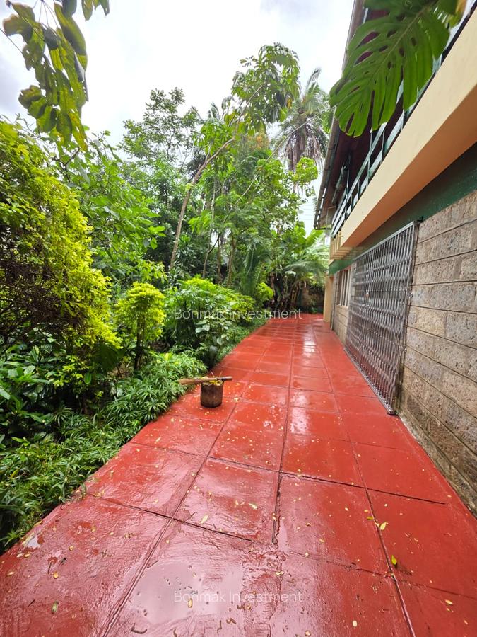 4 Bed House with En Suite at Lavington Green - 3