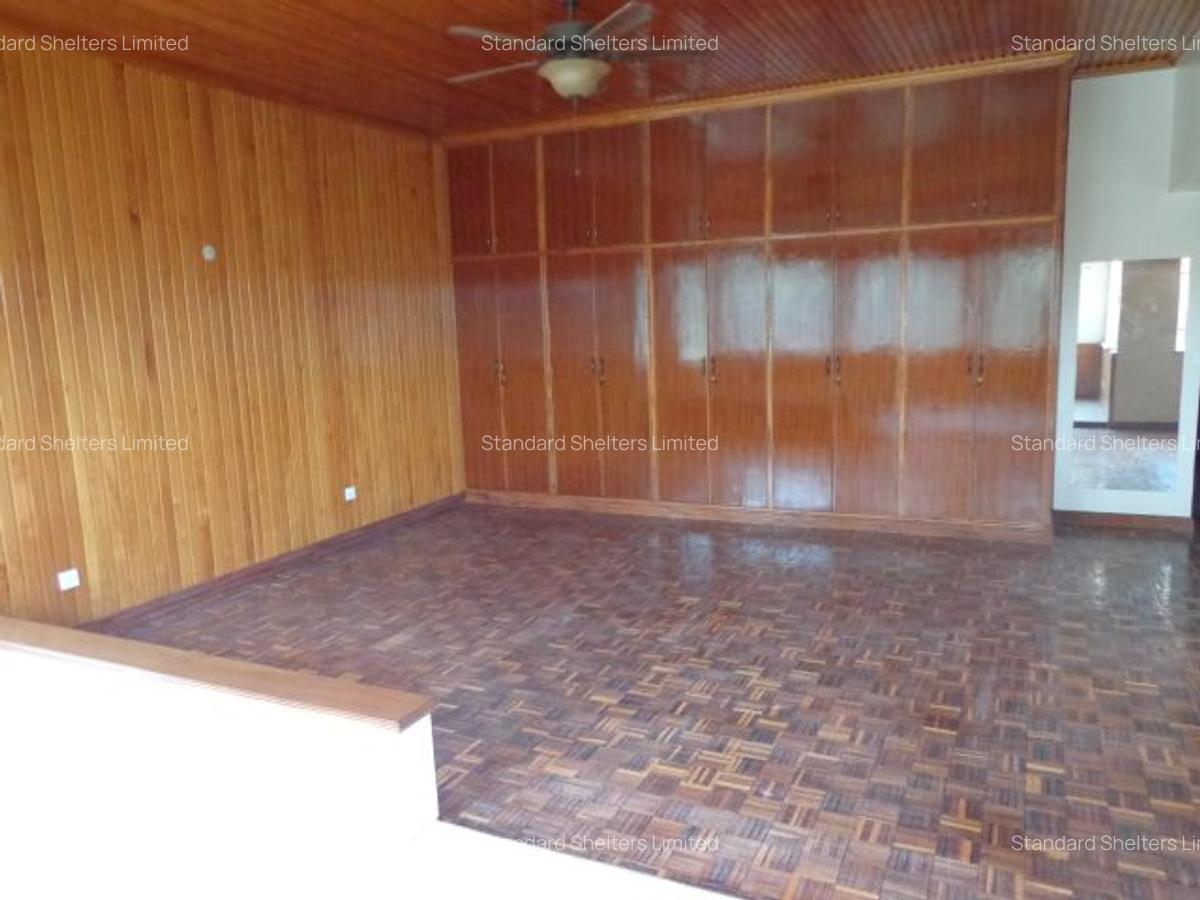 6 Bed House with En Suite in Nyari - 20