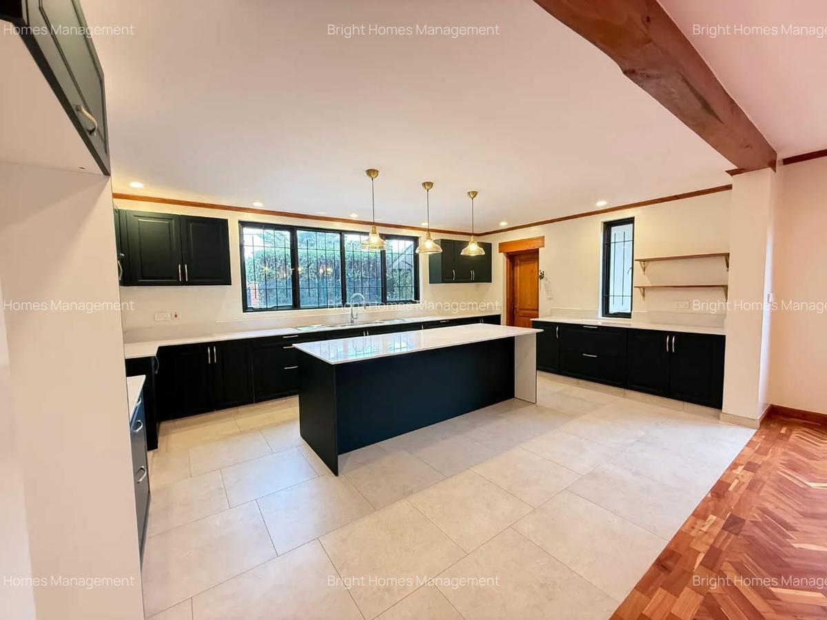 4 Bed Townhouse with En Suite in Lavington - 7
