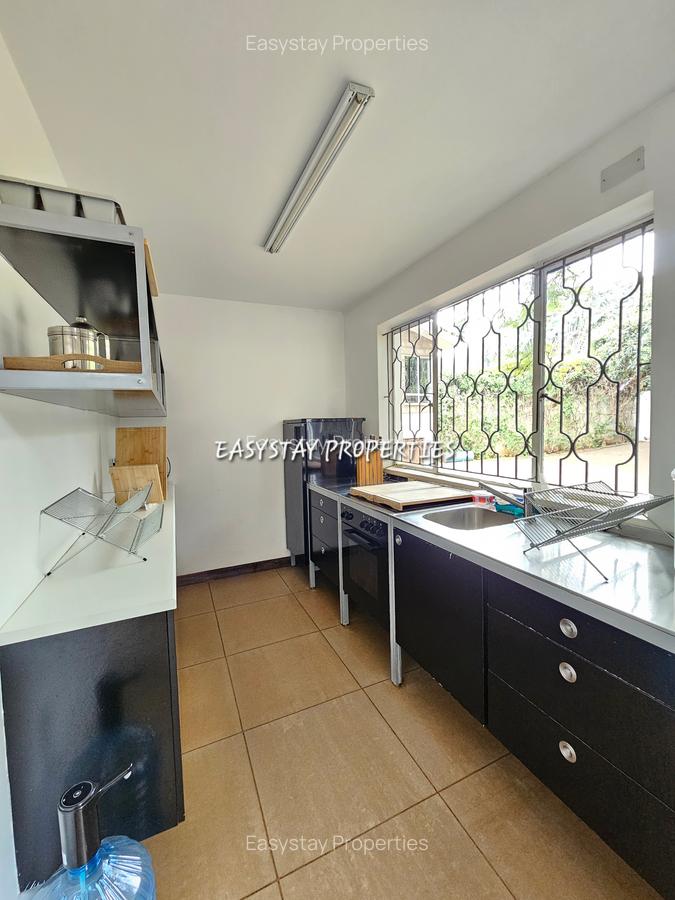 Furnished 1 Bed Apartment with En Suite in Gigiri - 3