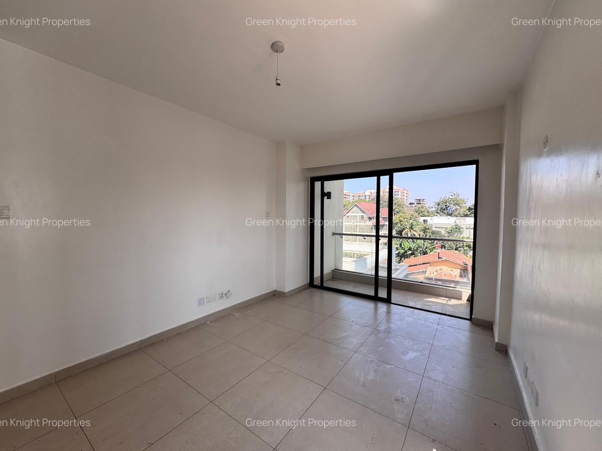 Serviced 1 Bed Apartment with En Suite in Lavington - 3