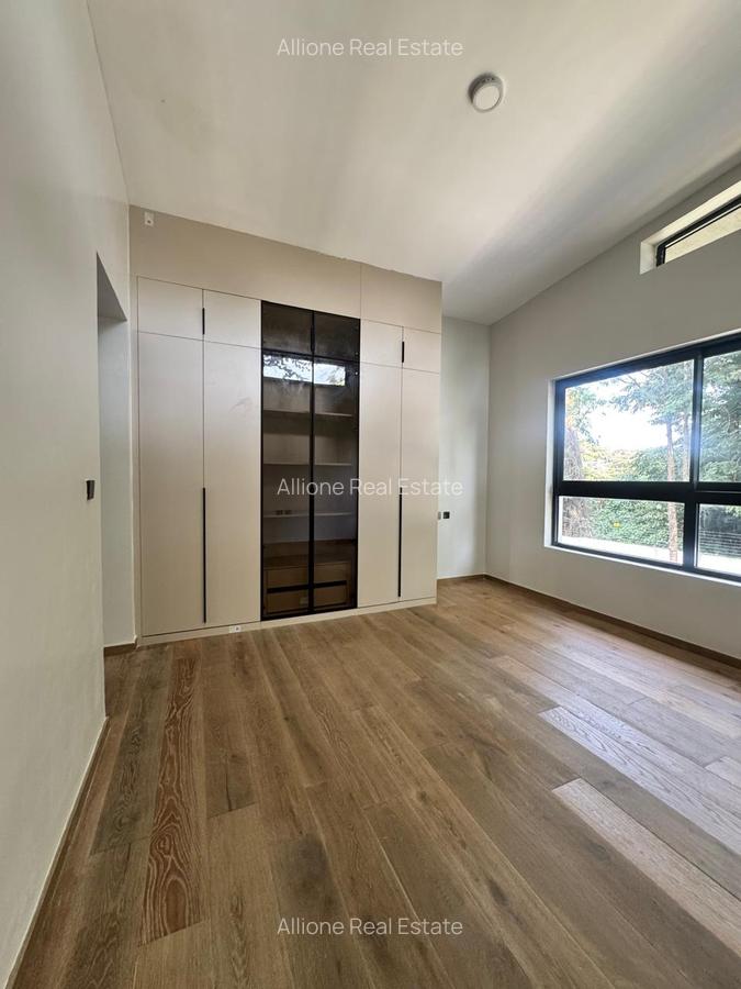 5 Bed Townhouse with Garden at Close To The Un Headquarters - 19