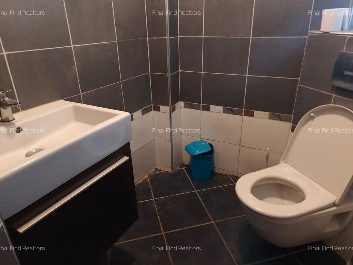 4 Bed Townhouse with En Suite in Runda - 11