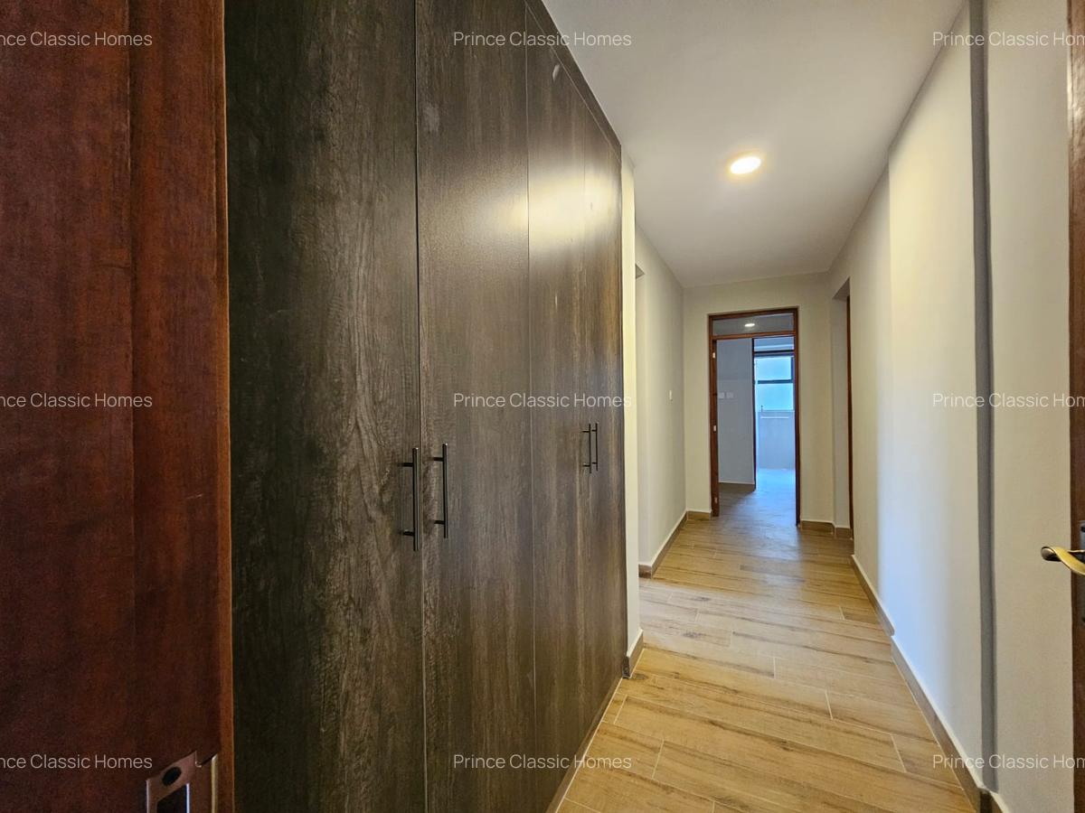 3 Bed Apartment with En Suite in Lavington - 7