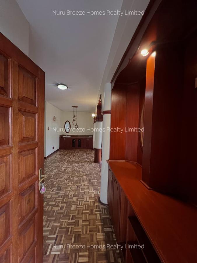 4 Bed Townhouse with En Suite in Lavington - 17