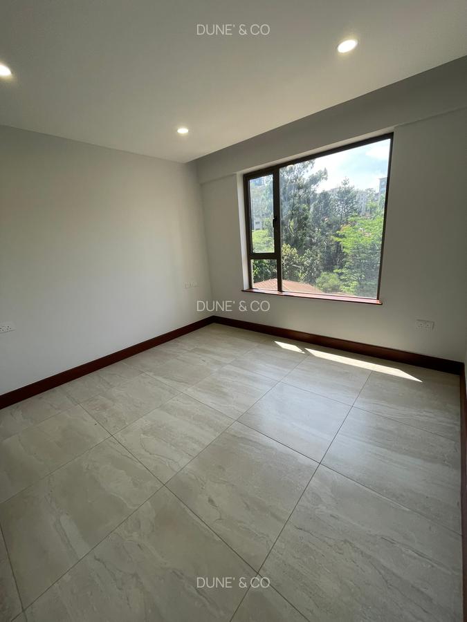 Serviced 2 Bed Apartment with En Suite in Westlands Area - 13