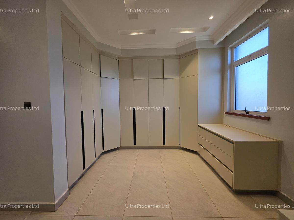 4 Bed Villa with En Suite in Tatu City - 15