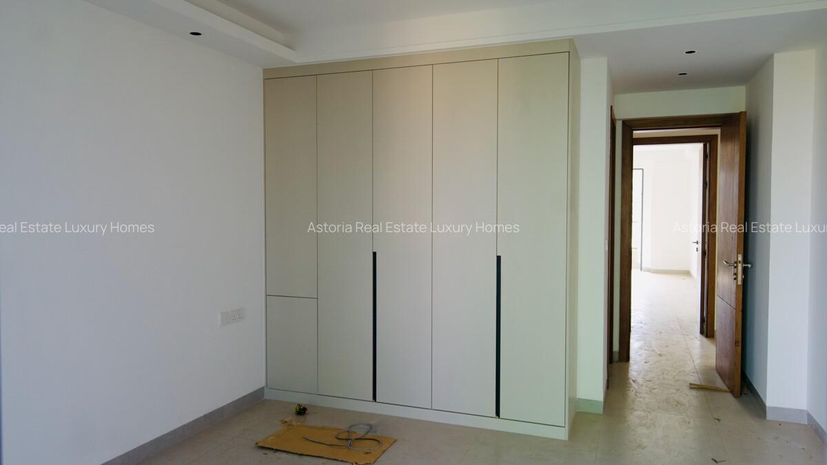 3 Bed Apartment with En Suite at 2026-401 - 18