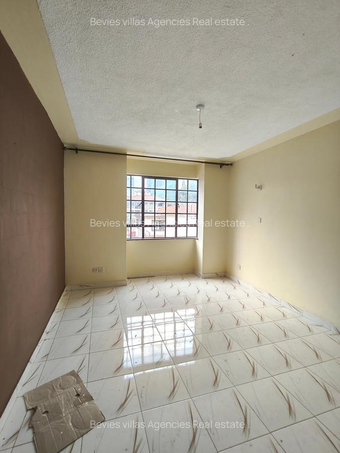 3 Bed Apartment with En Suite at Parklands - 7