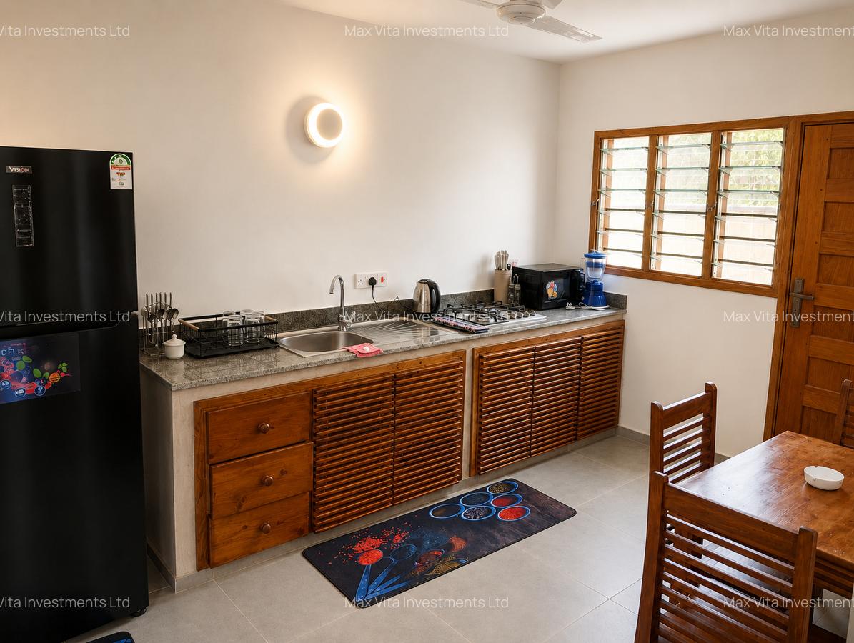 Serviced 1 Bed Apartment with En Suite in Watamu - 5