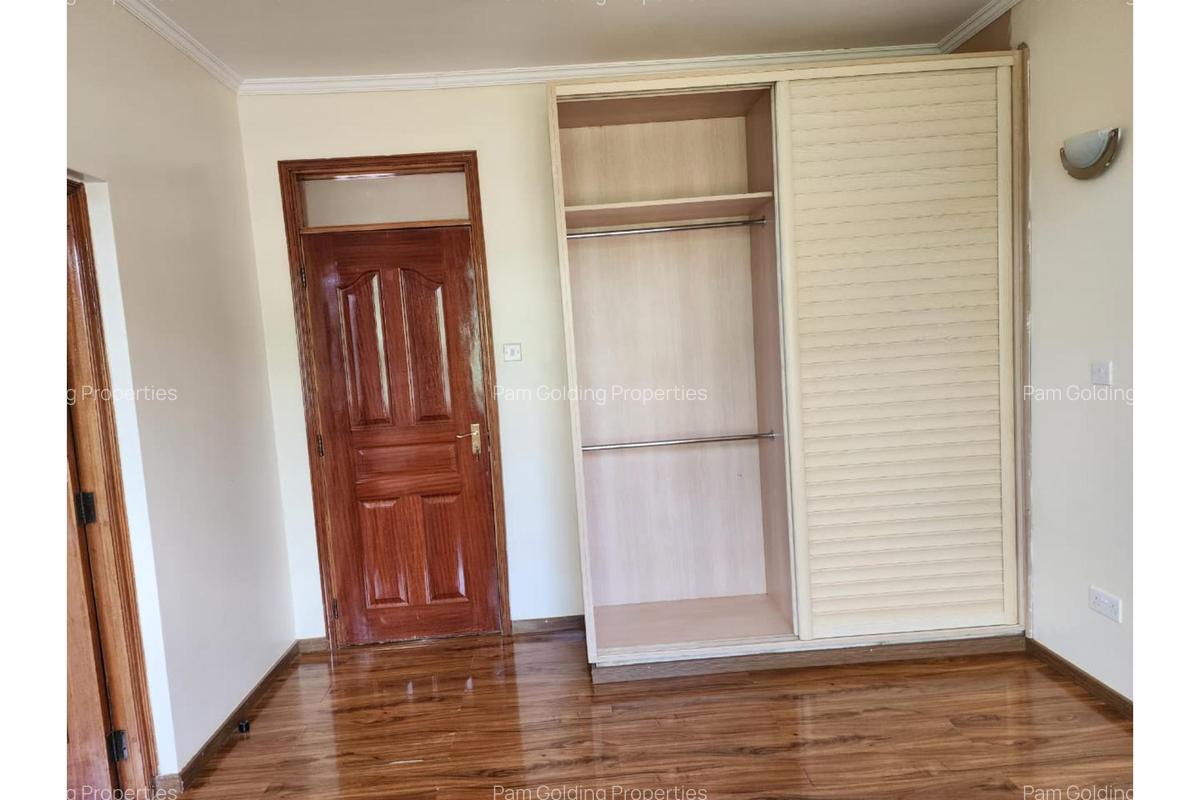 4 Bed House with En Suite at Runda Ridge - 14