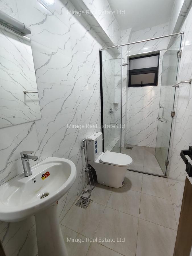 5 Bed Apartment with Staff Quarters in Parklands - 7