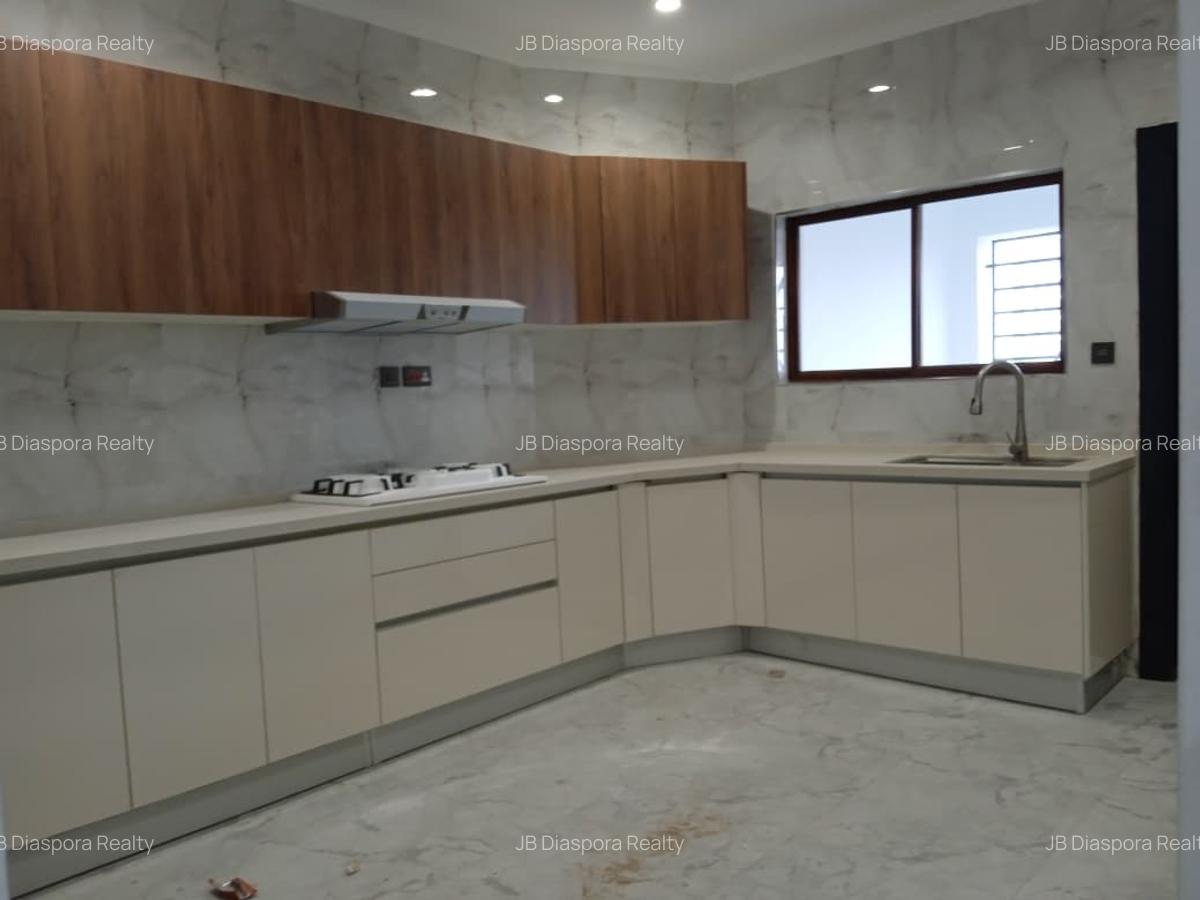 3 Bed Apartment with En Suite in Kileleshwa - 3