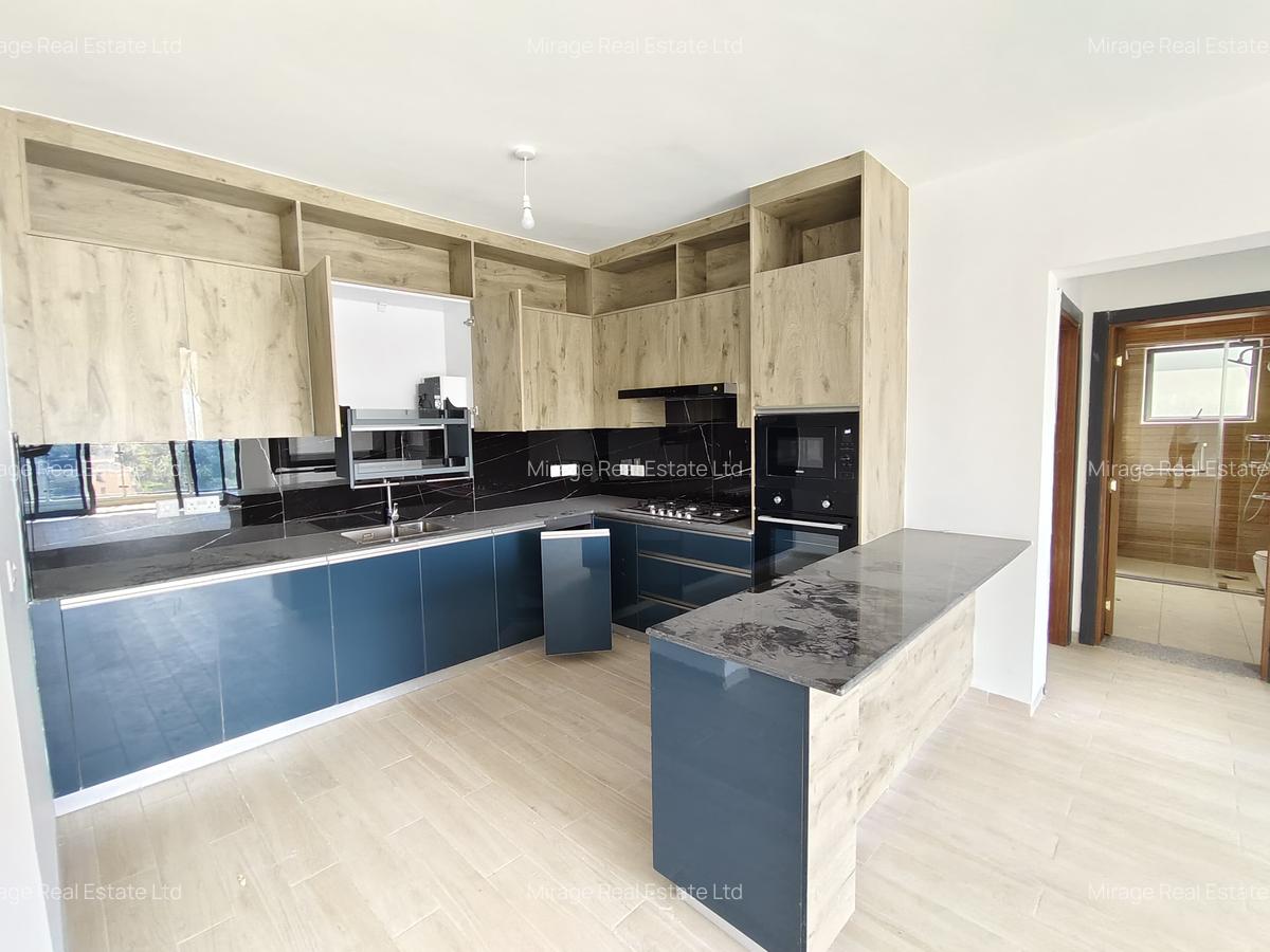 3 Bed Apartment with En Suite in Lavington - 17